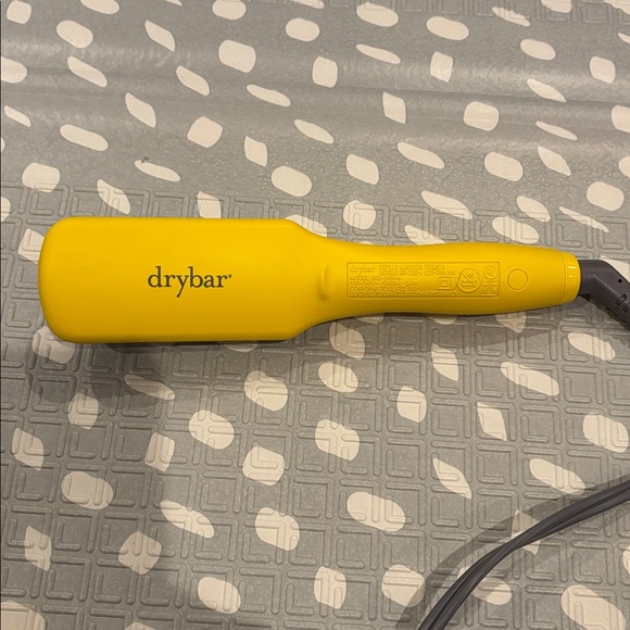 Drybar Other - Drybar Mini Heated Brush